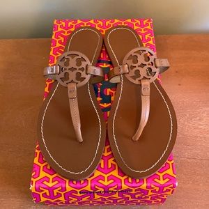 Tory Burch royal tan thong. Veg Leather. Size 9